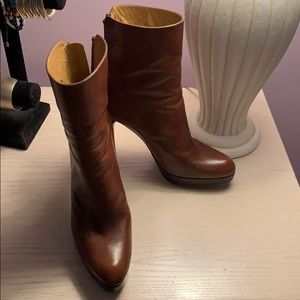 ❌SOLD❌. Stuart Weitzman  Ankle Boot size 8 1/2